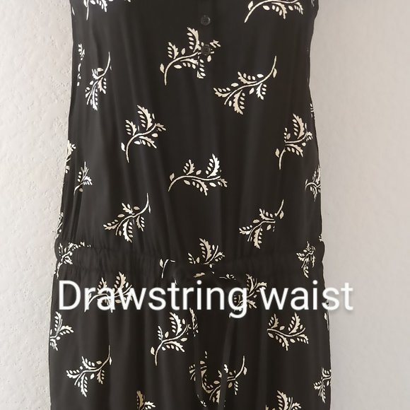 Strappy Jumpsuit. Old Navy. (Medium) - Picture 3 of 5